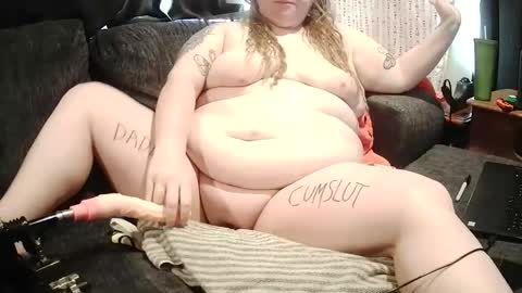 Snapshot of ambermonroefree chatting on March 13, 1:18 pm ambermonroefree online show from March 13, 1:18 pm