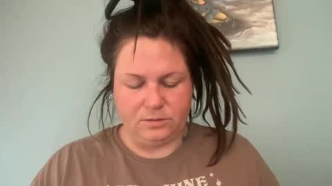 Snapshot of ambermoss7 chatting on April 5, 6:16 pm ambermoss7 online show from April 5, 6:16 pm
