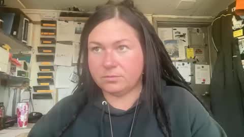 Snapshot of ambermoss7 chatting on April 28, 10:15 pm ambermoss7 online show from April 28, 10:15 pm