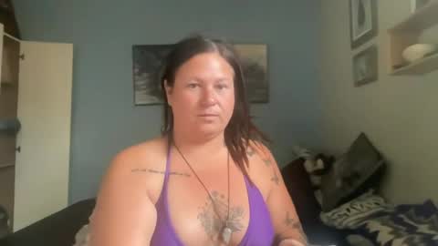 Snapshot of ambermoss7 chatting on July 10, 5:59 pm ambermoss7 online show from July 10, 5:59 pm