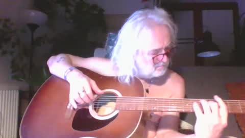 Snapshot of amberr11 chatting on December 5, 11:18 pm Amberr11 online show from December 5, 11:18 pm