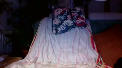 Snapshot of amberr11 chatting on January 16, 11:06 pm Amberr11 online show from January 16, 11:06 pm