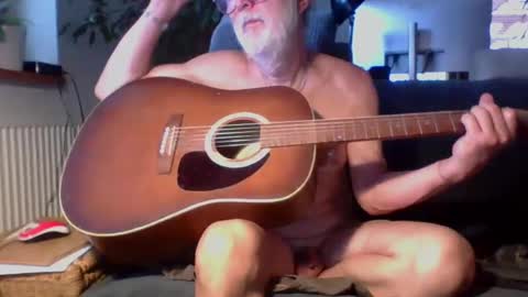 Snapshot of amberr11 chatting on September 25, 1:37 pm Amberr11 online show from September 25, 1:37 pm