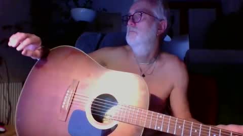 Snapshot of amberr11 chatting on October 5, 9:56 pm Amberr11 online show from October 5, 9:56 pm