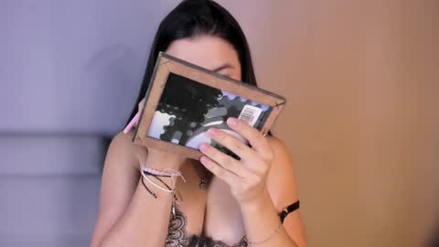 Snapshot of amberrferreira chatting on December 10, 12:16 pm Amber Ferreira online show from December 10, 12:16 pm