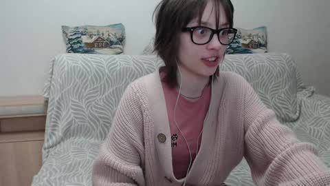 Snapshot of ambersimard chatting on December 27, 1:00 am Amber online show from December 27, 1:00 am