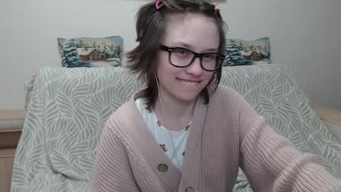 Snapshot of ambersimard chatting on December 29, 6:56 am Amber online show from December 29, 6:56 am