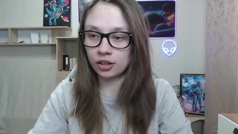 Snapshot of ambersimard chatting on April 15, 3:02 am Amber online show from April 15, 3:02 am