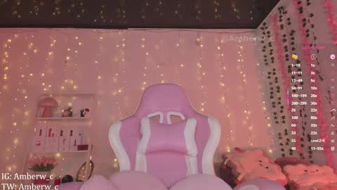 Snapshot of amberw_c chatting on September 9, 3:17 am IG - TW Amberw c online show from September 9, 3:17 am