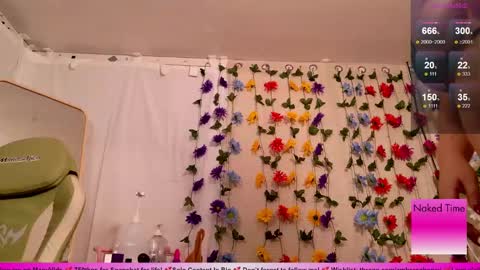 Amber Honey  online show from November 3, 2:24 am