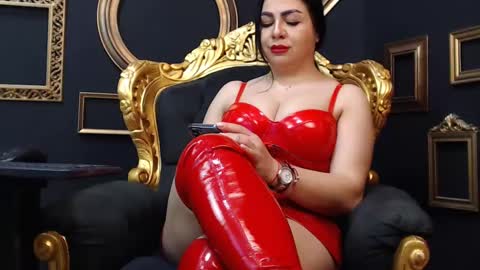 Snapshot of amberxsmithx chatting on March 6, 8:41 am AMBER online show from March 6, 8:41 am