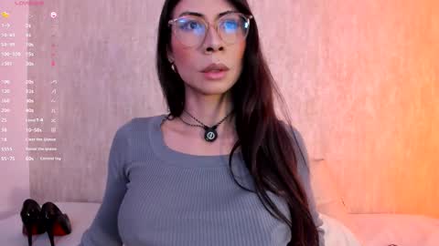 Snapshot of amby_ambar chatting on December 4, 1:04 am Amby online show from December 4, 1:04 am