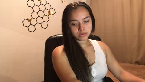 Snapshot of amelia___hall chatting on September 15, 1:00 pm Amelia online show from September 15, 1:00 pm