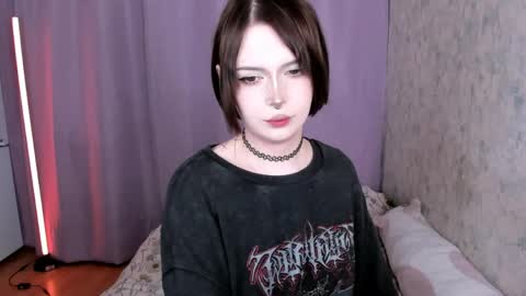 Snapshot of amelia__miller chatting on June 1, 1:13 pm Amelia online show from June 1, 1:13 pm