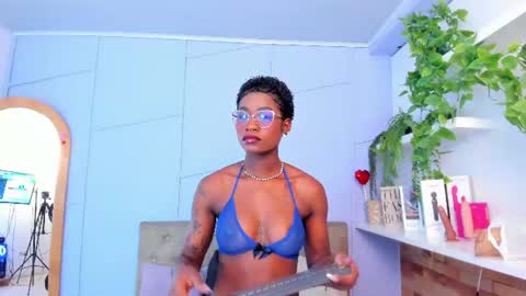 Snapshot of amelia_adms chatting on June 26, 12:09 pm Amelia Adams online show from June 26, 12:09 pm