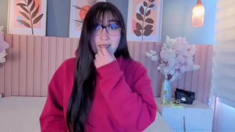 Snapshot of amelia_blake_ chatting on August 7, 1:46 pm Amelia online show from August 7, 1:46 pm