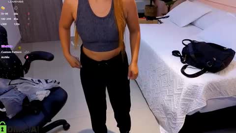 Snapshot of amelia_chillvibes chatting on November 7, 11:32 am AMELIA online show from November 7, 11:32 am