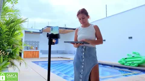 Snapshot of amelia_chillvibes chatting on November 23, 11:43 am AMELIA online show from November 23, 11:43 am