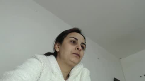 amelia online show from February 14, 4:09 am