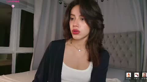 amelia_mee online show from June 11, 12:32 am