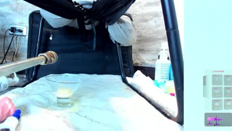 Snapshot of amelia_myers chatting on February 7, 1:58 am AMELIA. online show from February 7, 1:58 am