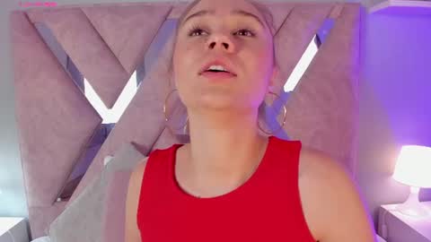  Amelia  online show from August 4, 11:46 am