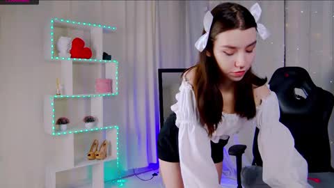 Snapshot of amelia_skyy chatting on March 10, 2:17 am Anna online show from March 10, 2:17 am