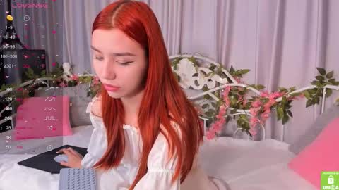 Snapshot of amelia_skyy chatting on September 19, 2:24 am Anna online show from September 19, 2:24 am