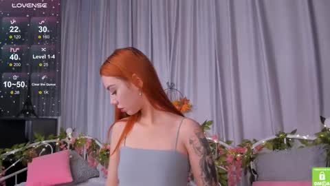 Snapshot of amelia_skyy chatting on November 18, 3:01 am Anna online show from November 18, 3:01 am