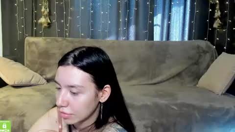Snapshot of amelia_skyy chatting on June 12, 3:27 am Anna online show from June 12, 3:27 am