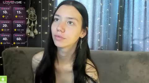 Snapshot of amelia_skyy chatting on June 27, 1:21 am Anna online show from June 27, 1:21 am