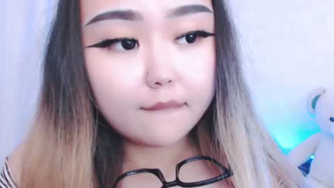Amelia online show from June 27, 4:12 pm