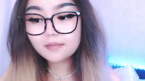 Amelia online show from July 1, 4:07 pm