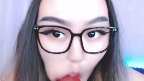 Amelia online show from July 21, 3:36 pm