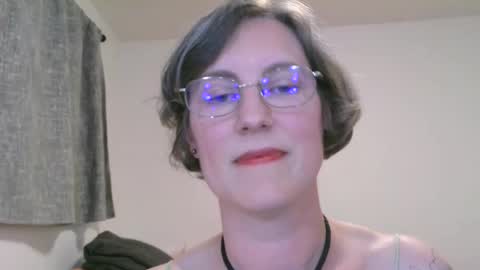 Snapshot of ameliaishka chatting on May 22, 4:41 am Ameliaishka online show from May 22, 4:41 am