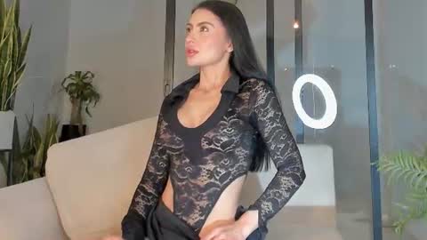 Snapshot of ameliajones_1 chatting on July 1, 1:51 am Ameliajones online show from July 1, 1:51 am