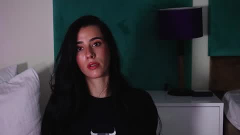 Snapshot of ameliajuney chatting on June 12, 7:46 pm AmeliaJune online show from June 12, 7:46 pm