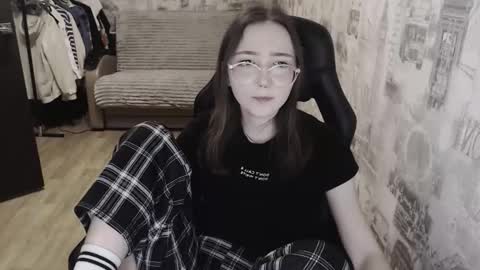 Snapshot of ameliakamishiro chatting on January 8, 2:14 pm Amelia online show from January 8, 2:14 pm