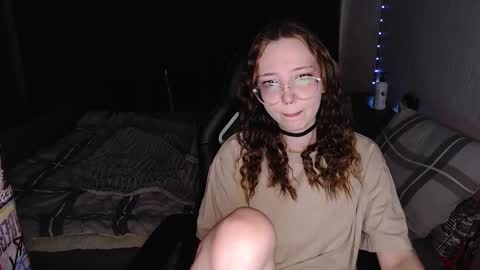 Snapshot of ameliakamishiro chatting on November 13, 2:32 am Amelia online show from November 13, 2:32 am