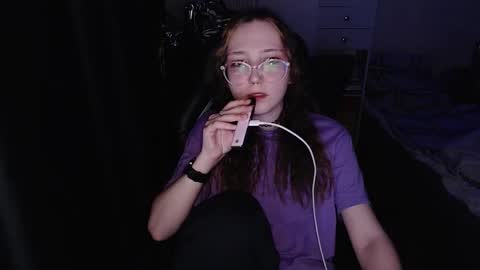 Snapshot of ameliakamishiro chatting on November 26, 4:19 pm Amelia online show from November 26, 4:19 pm