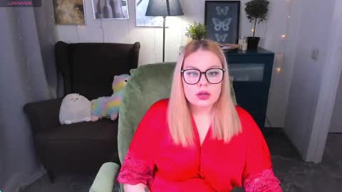 Amelia online show from May 5, 11:07 am