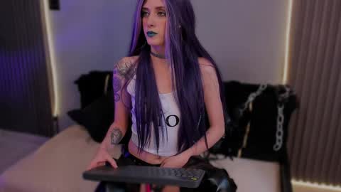 Snapshot of amelianaughty_ chatting on June 3, 4:23 pm Amelianaughty online show from June 3, 4:23 pm