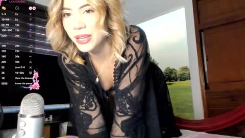 Snapshot of ameliashepard1 chatting on September 20, 9:38 pm Amelia online show from September 20, 9:38 pm