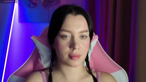 Amelia Sonk online show from November 11, 7:03 pm