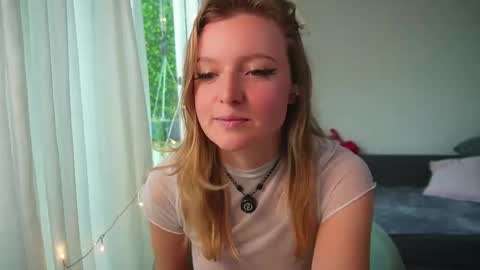 Snapshot of ameliasweety69 chatting on February 28, 1:45 pm Amelia online show from February 28, 1:45 pm