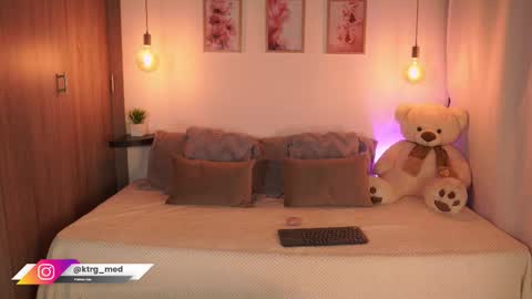    online show from September 27, 8:58 pm