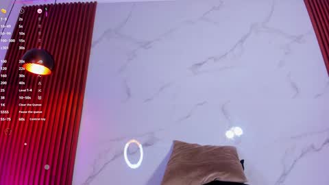 Snapshot of amelie_leigh chatting on January 24, 7:51 am Alejandra online show from January 24, 7:51 am