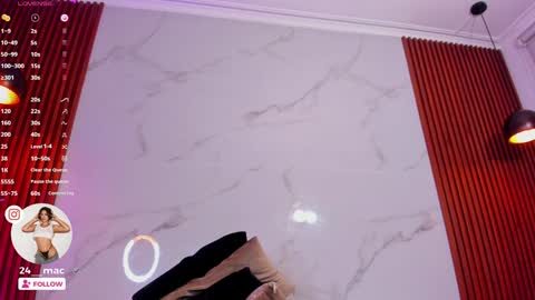 Snapshot of amelie_leigh chatting on January 29, 7:36 am Alejandra online show from January 29, 7:36 am