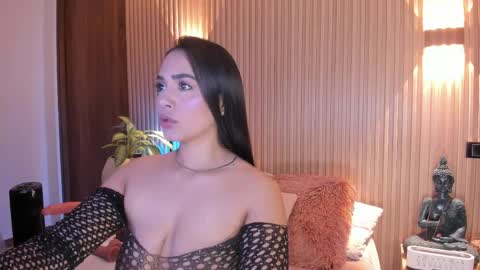 Snapshot of amelie_x chatting on May 8, 1:22 am Amelie online show from May 8, 1:22 am