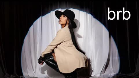 Amelie online show from October 23, 12:04 pm